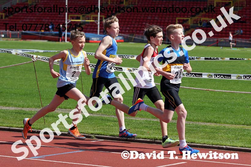 Boys under-13s, North East Track and Field Champs., Gateshead. Photo: David T. Hewitson/Sports for All Pics